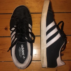 Adidas skor - Adidas skor Court Star