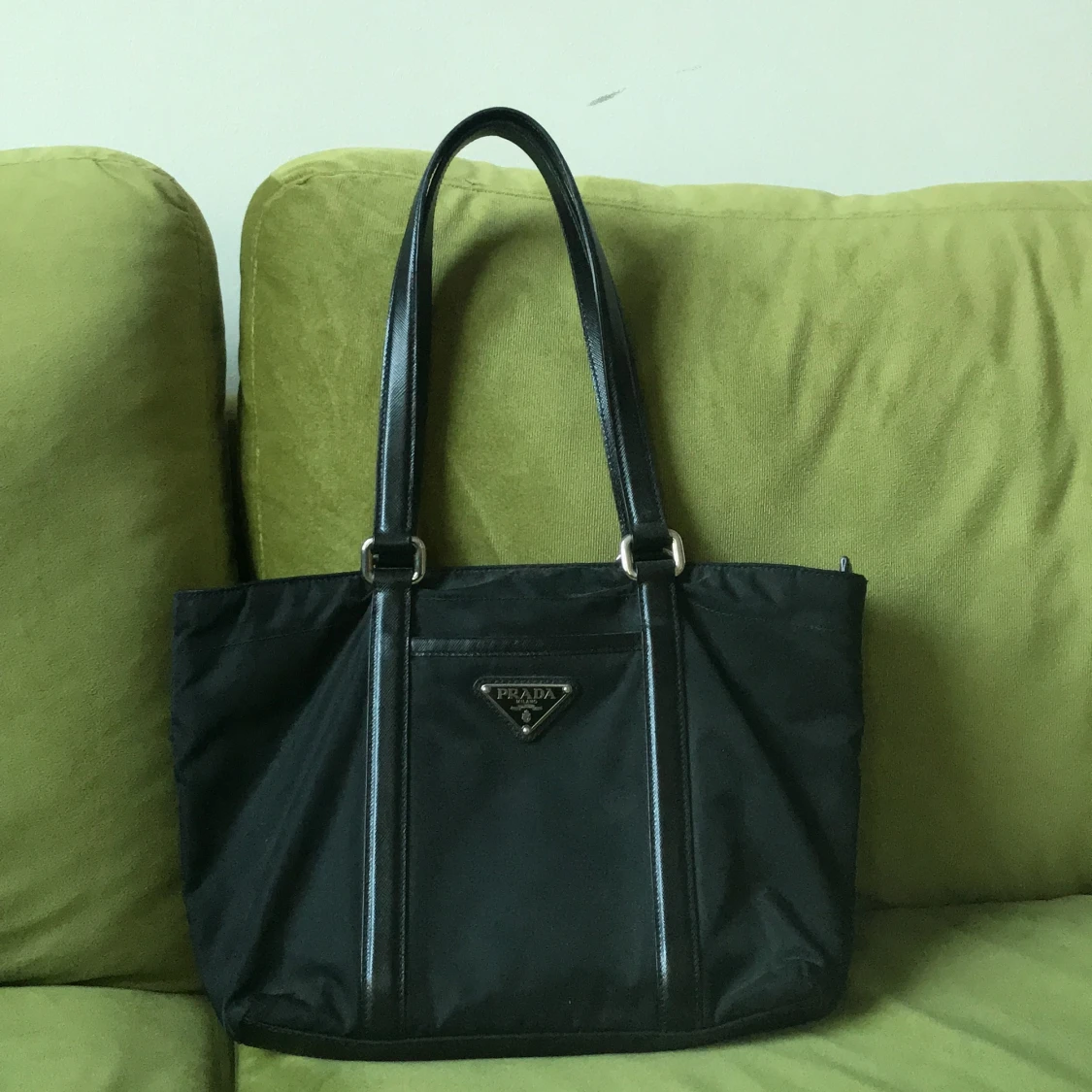PRADA baugette bag