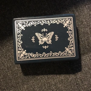 Lösögonfrans behållare  - Förvara dina lösögonfransar så att du kan använda dom igen ✨