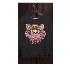 Kenzo tröja - Säljer min kenzo tröja då jag håller på att rensa min garderob. ÄKTA 