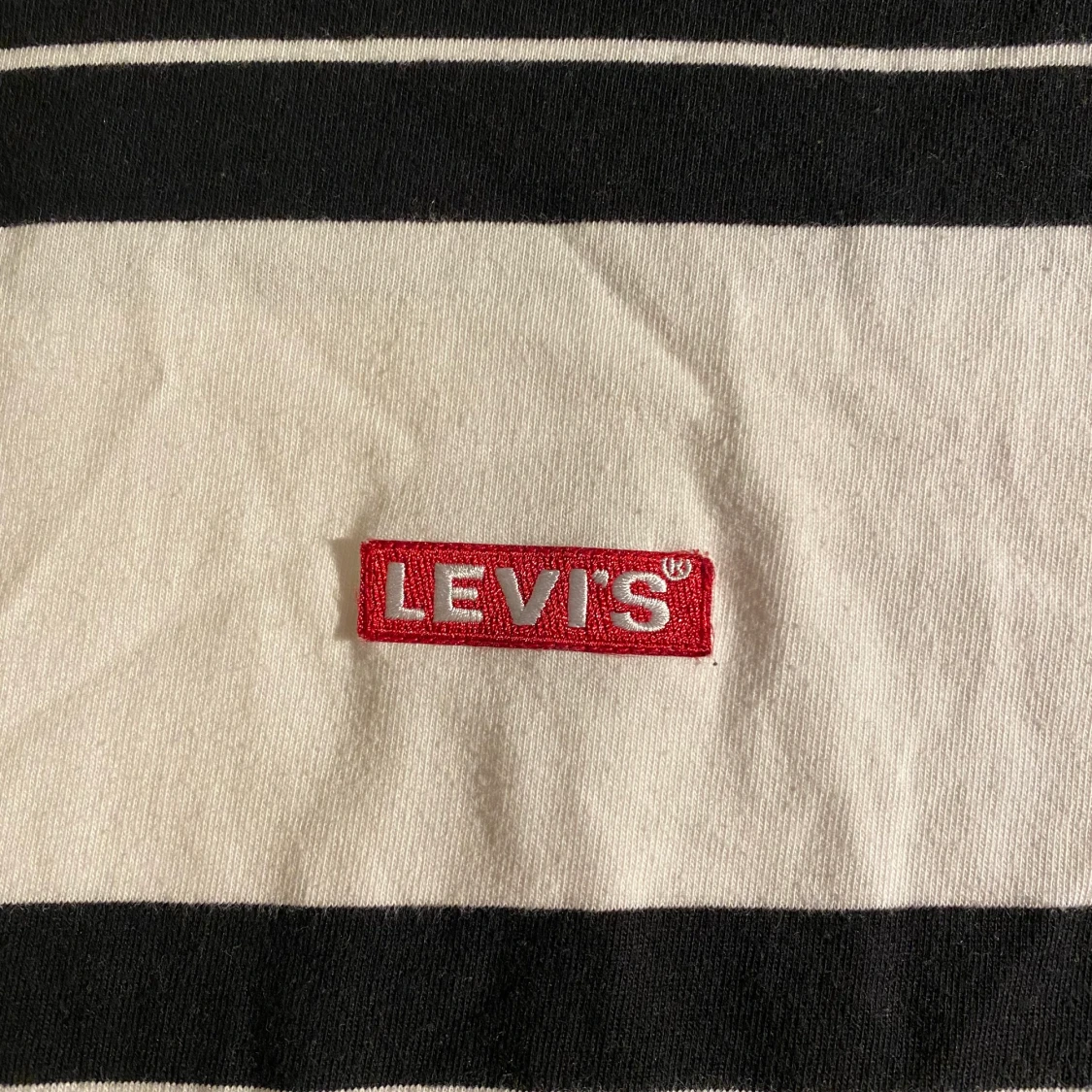 randig levis tshirt  - 90