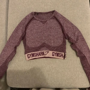 Gymshark tröja - Lila gymshark träningströja. Superbra skick! 