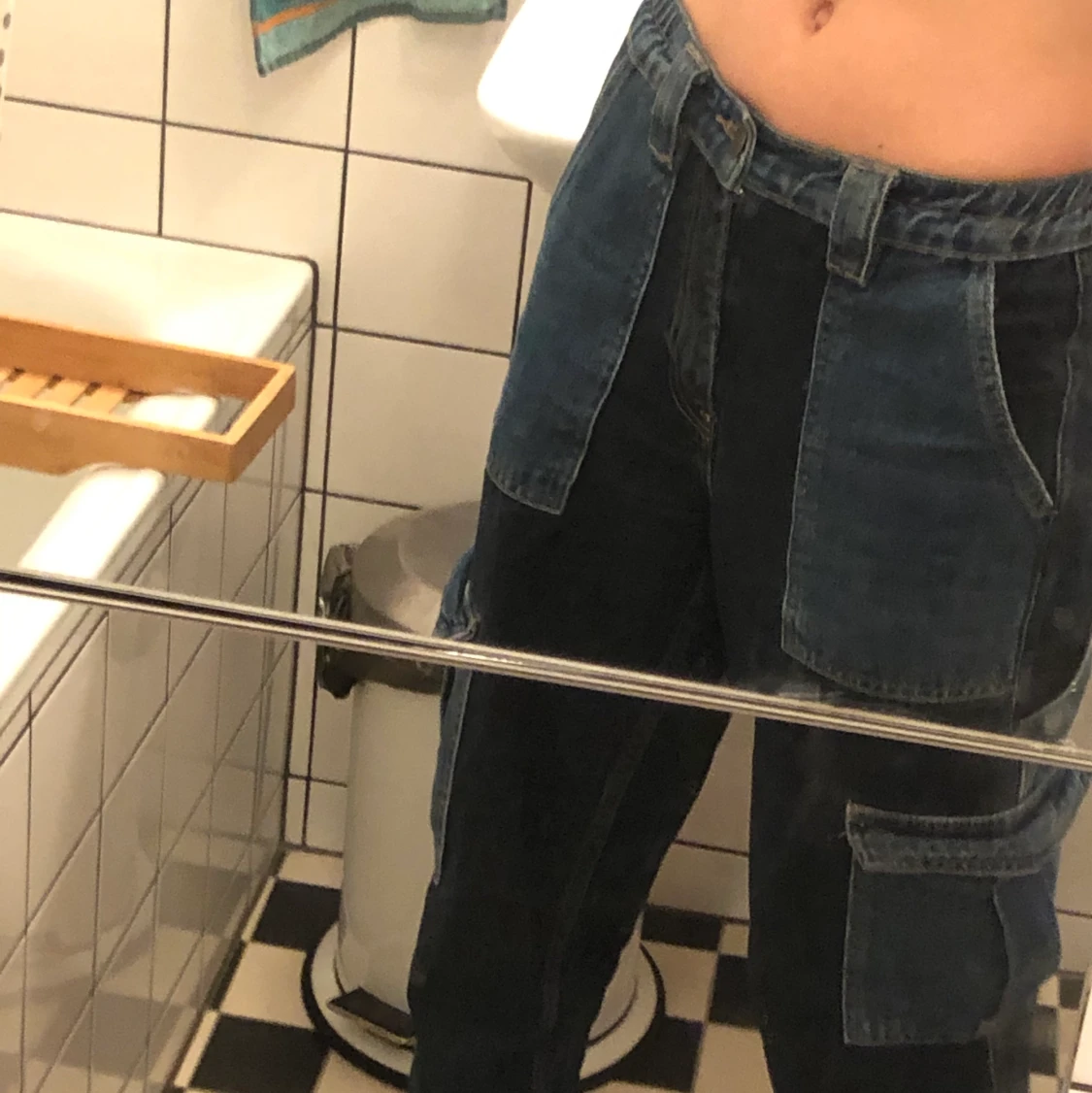 Jeans från Urban outfitters - 90