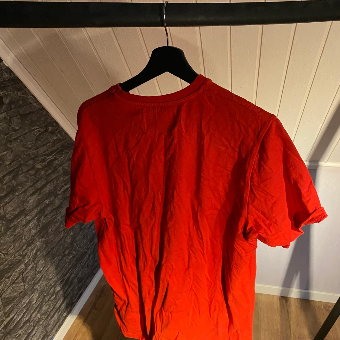 Röd t-shirt - 90