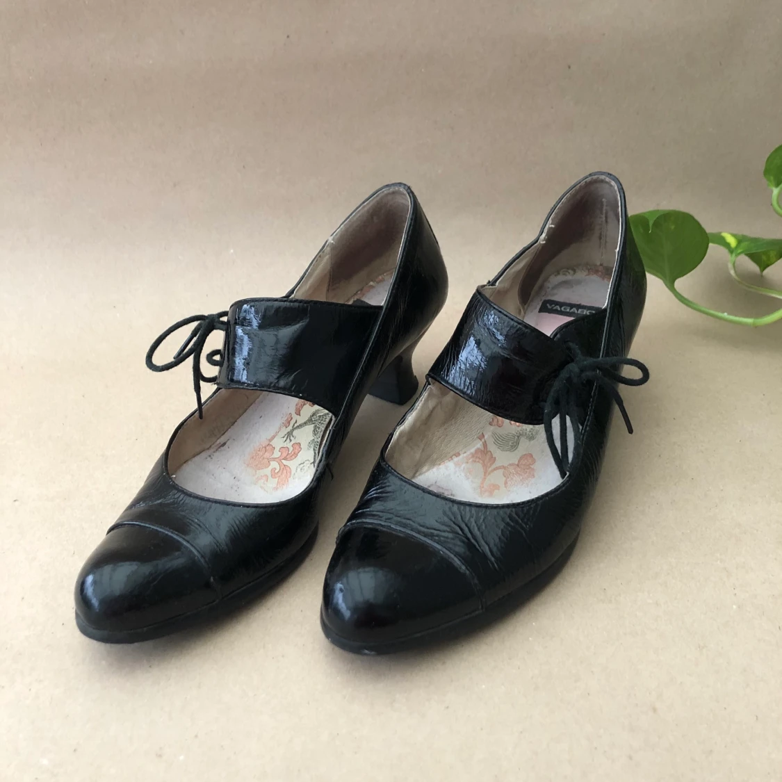 Söta lackskor från Vagabond