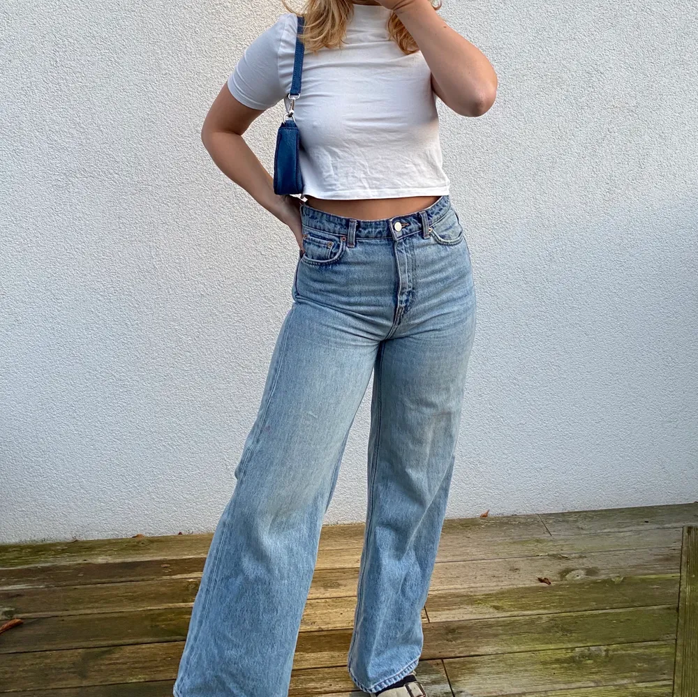 Jeans från weekday modell Ace, strl 26/30. Jeans & Byxor.