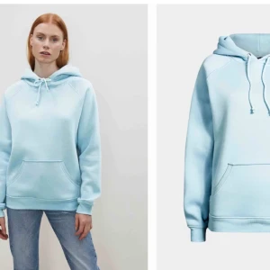 Hoodie  - Säljer denna blåa hoodie från bikbok då den inte kommer till användning. Bra skick. Nypris 299kr. Storlek xs men den ska vara lite oversize💕