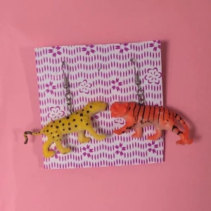 Örhängen - Coola örhängen som är nickelfria! Somsagt inte testade eller använda. 50 kronor inklusive frakt! 