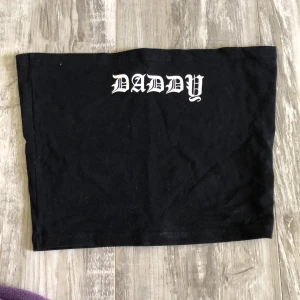 Topp S - Aldrig använd och frakten är gratis 😊