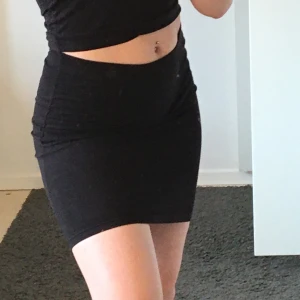 Miniskirt - BUDA I KOMMENTARERNA🌸 Snygg svart kjol från Gina Tricot, endast använd en gång. Frakt: 44kr 