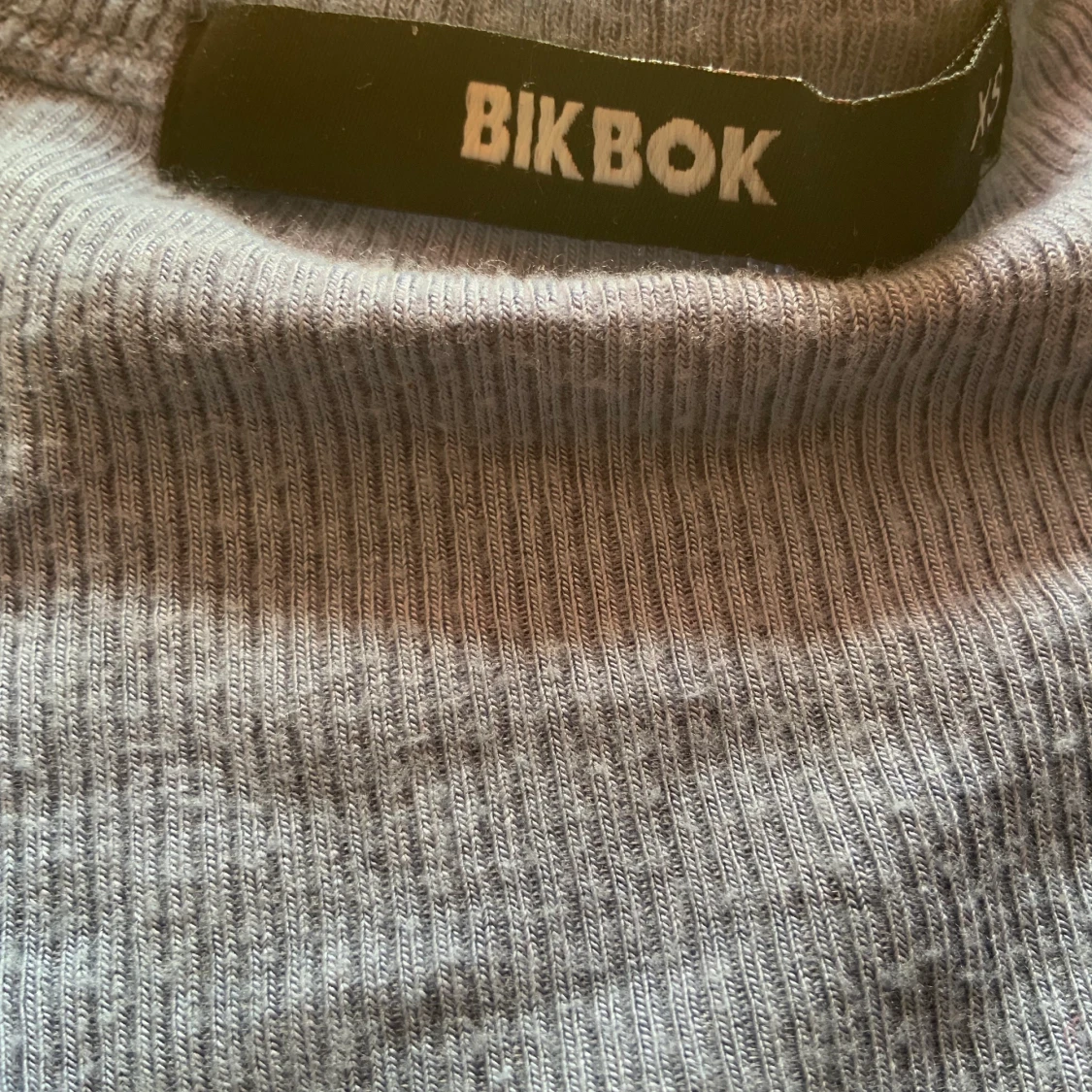 Blå ribbad T-shirt - 91