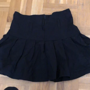 Dubbster girl  - Använd men i helt okej skick. Frakt ingår inte 