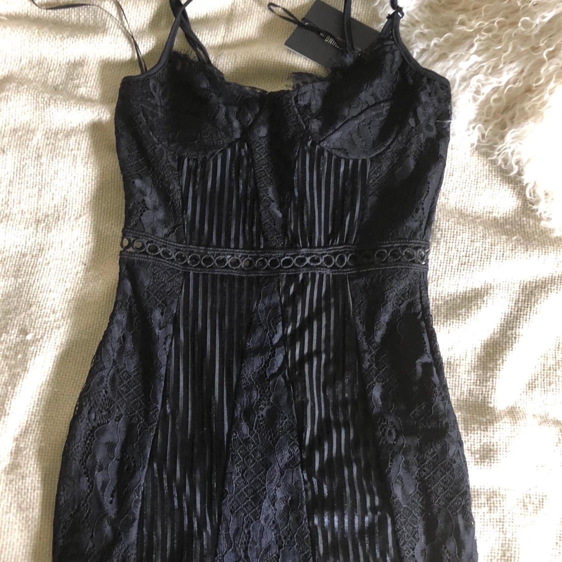 Prettylittlethings  - 90