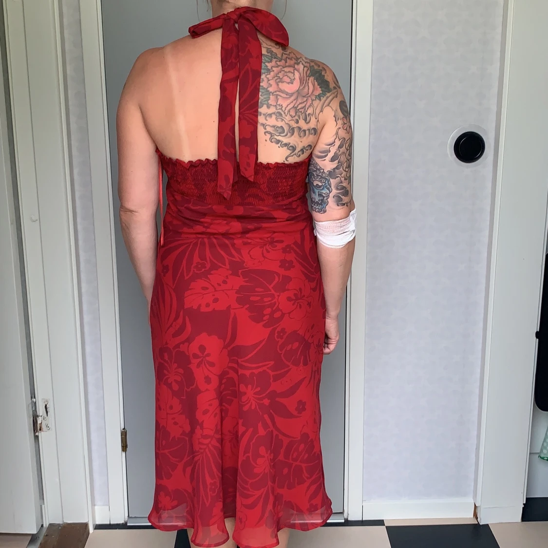 Klänning från Esprit  - 90