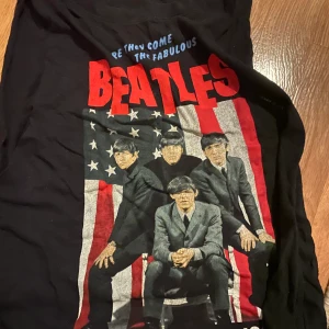 Beatles t-shorts  - Storlek s frakt till kommer 