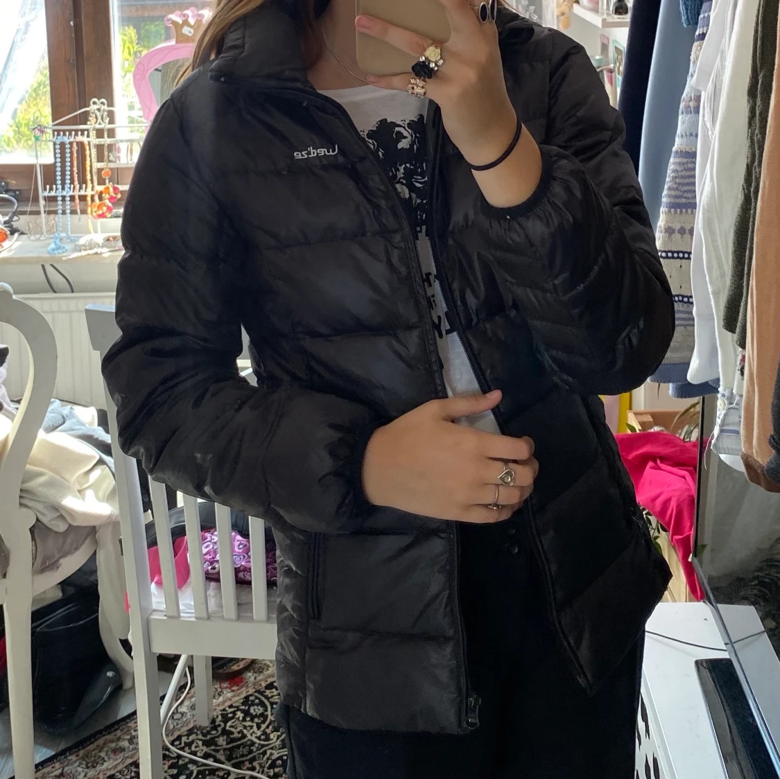 Svart dunjacka  - 91