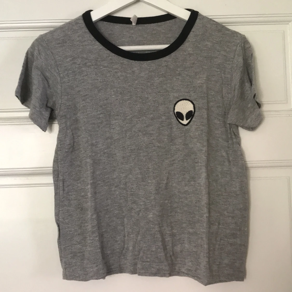Grå alien tshirt