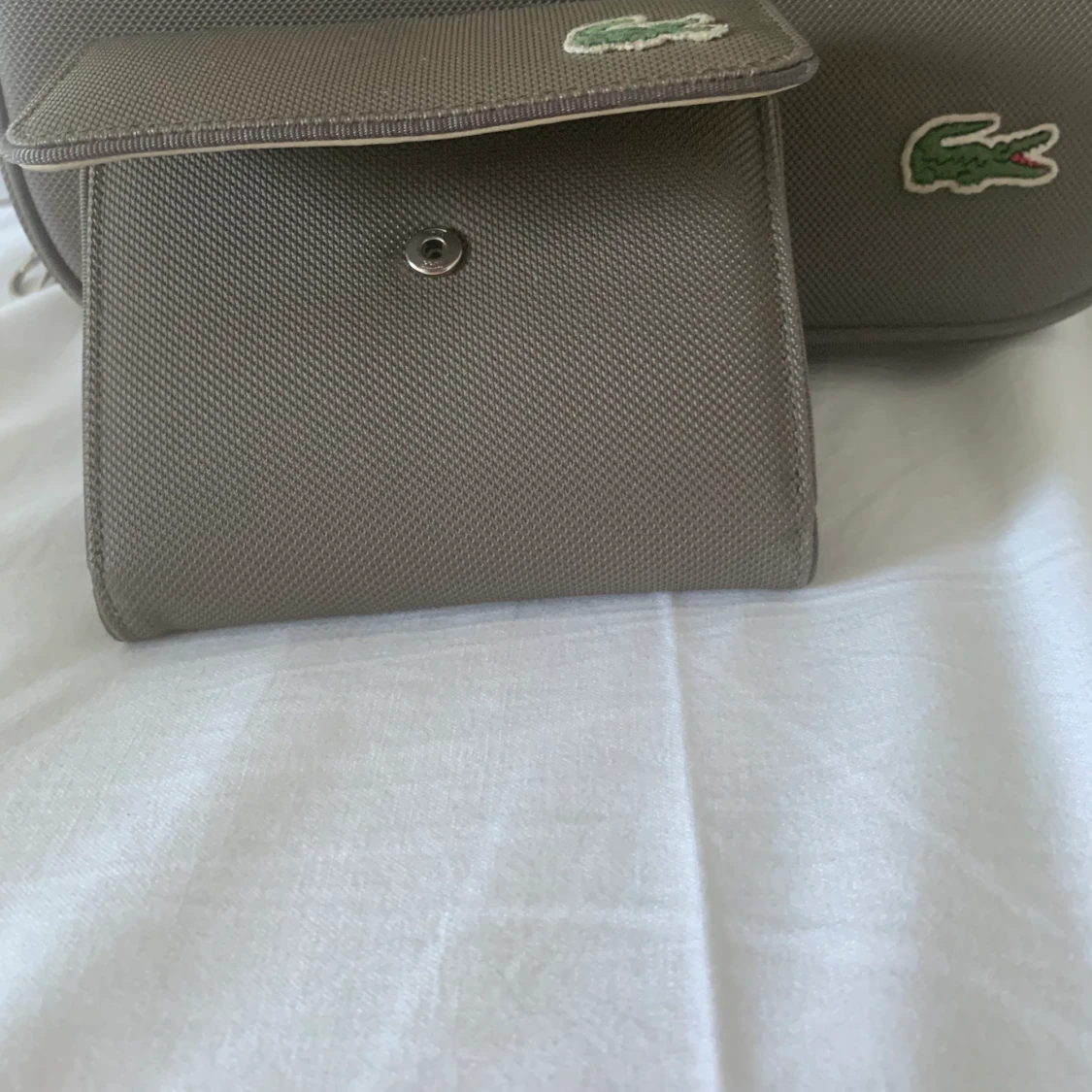 Lacoste axelväska med plånbok - 90