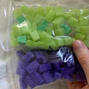 Jelly cubes för slime till ett riktigt bra pris, frakten för alla är 9kr. En påse kostar 7 kronor 