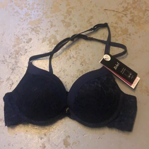 Bh NY marinblå spets - Oandvänd 