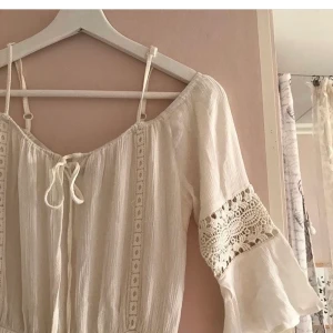 Playsuit - Vit snygg playsuit. Använd 1 gång