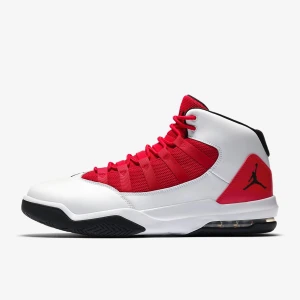 jordans - (bild lånad från hemsida) intresse koll på mina jordans. använda max 5 gånger och ser oanvända ut. hör av er för mer info 