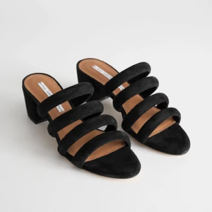  - Sprillans nya skor från other stories, aldrig använda! Frakt: 90kr🎈💌