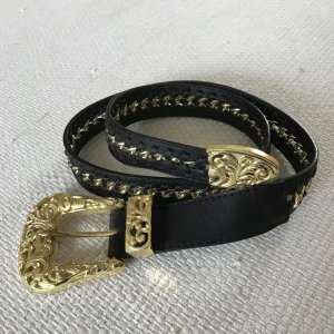  - Oanvänt skärp från Gina. Storleken är M, men går att reglera som man vill 