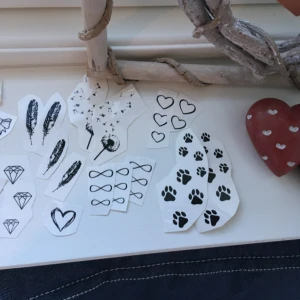  - Fejktatueringar av olika former, allt för 15 plus 9 kr för frakt! 😊