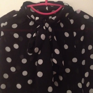 Söt blus i bra skick.  - Söt blus i bra skick. 