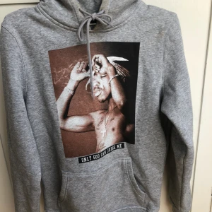  - Snygg hoodie, sparsamt använd