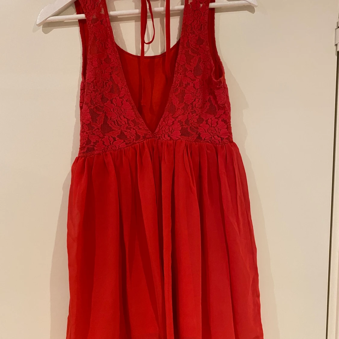 Röd klänning i S - 90