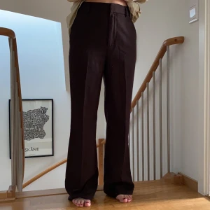 Bruna byxor  - Samma bruna byxor jag har lagt ut innan men fler bilder!! Hitta mer info i min profil! 