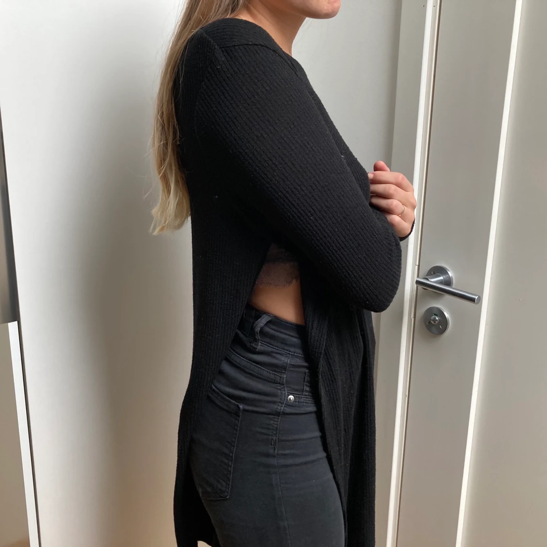 Tröja som är öppen på sidan - 90