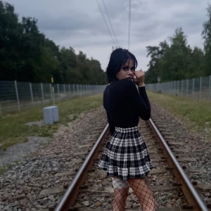 SNYGGASTE kjolen - Elastisk i midjan så passar XS-S! Frakt 44 kr