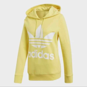  - Säljer denna adidas tröjan i storlek M i ny skick, bara använd ett par gånger.