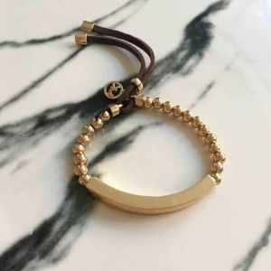  - Äkta super fint armband från Michael Kors! Nypris 599:- kr