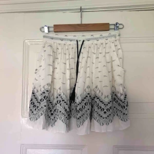  - Fickor fram. Från mango. Knappt använd.