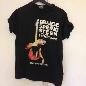 Bruce Springsteen t-shirt. Köparen står för frakt:)