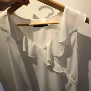  - Gulligt linne! Fåtal gånger använt 