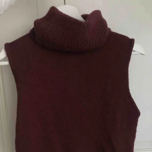  - En super snygg och skön stickad tröja med krage