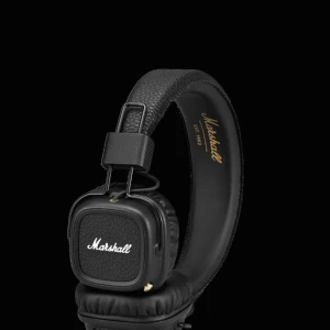  - Marshallhörlurar, knappt använda! Trådlösa! Finns sladd oxå om man vill ha det. Du kan få kvitto oxh allt pga garantin gäller i två år! Pris kan diskuteras o köparen står för frakten:)