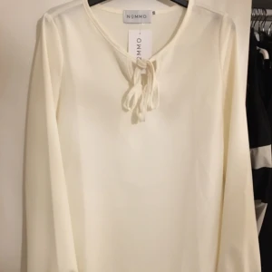  - Helt ny . Ny pris var 600-700kr. 