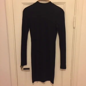  - Fantastisk poloklänning från topshop. Sitter som en smäck! Använd fåtal gånger. Nyskick!