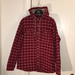  - Loose fit Nike hoodie, large, ord pris 700:-. Prutat och klart 