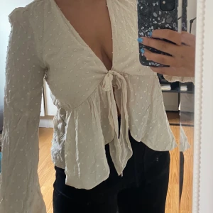 Knyt topp/blus - Helt nu tröja, lappen är kvar. Super fin bara inte kommit till användning 
