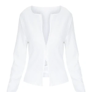 Pretty little things - aldrig använt, tyvärr för liten 