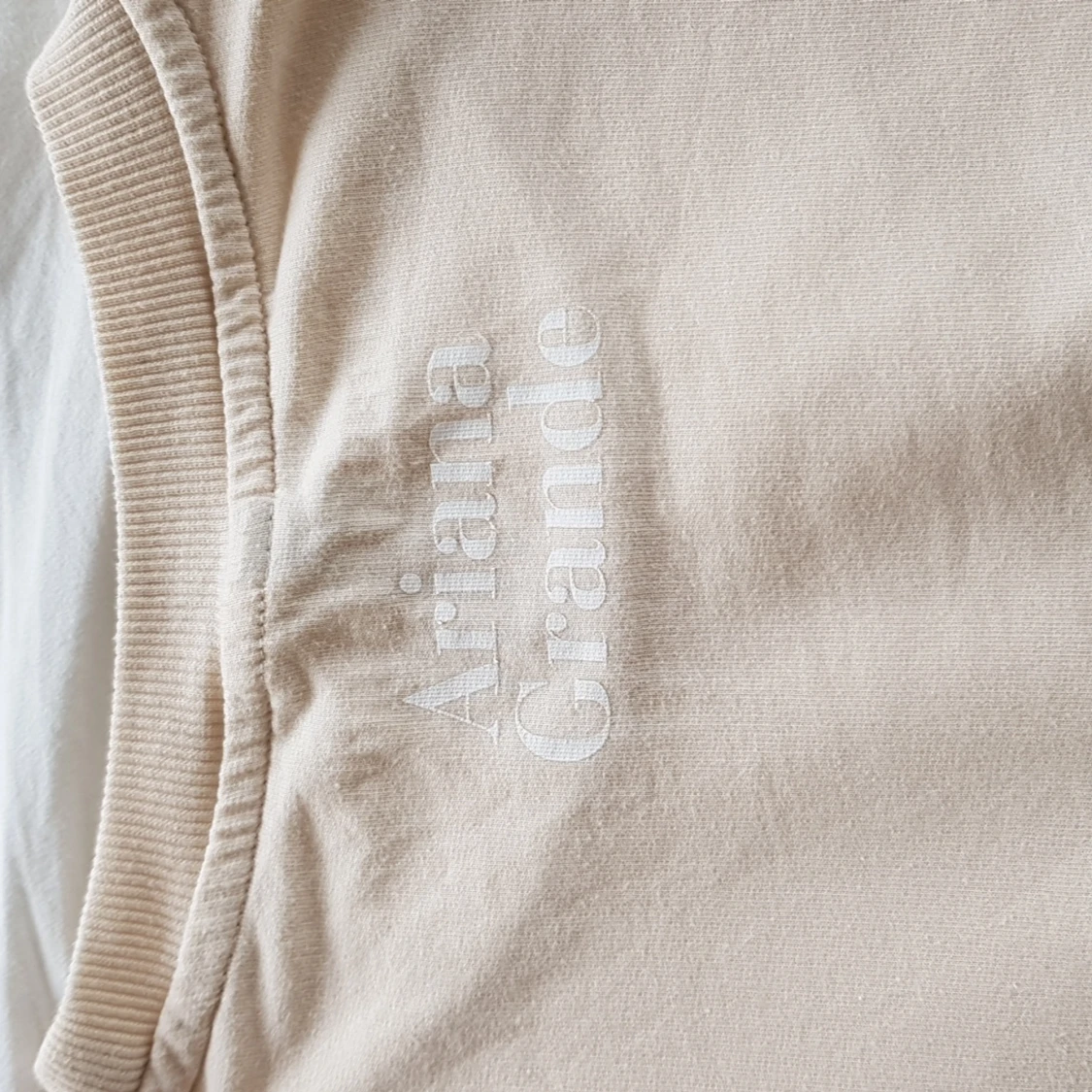 Ariana Grande collagetröja - 91