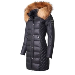 Rock n blue black beam  - Säljer min vinterjacka som köptes vinter 2019 och endast använd under den vintern. Storlek 38 passar även 36. Bättre bilder skickas efter förfrågan.