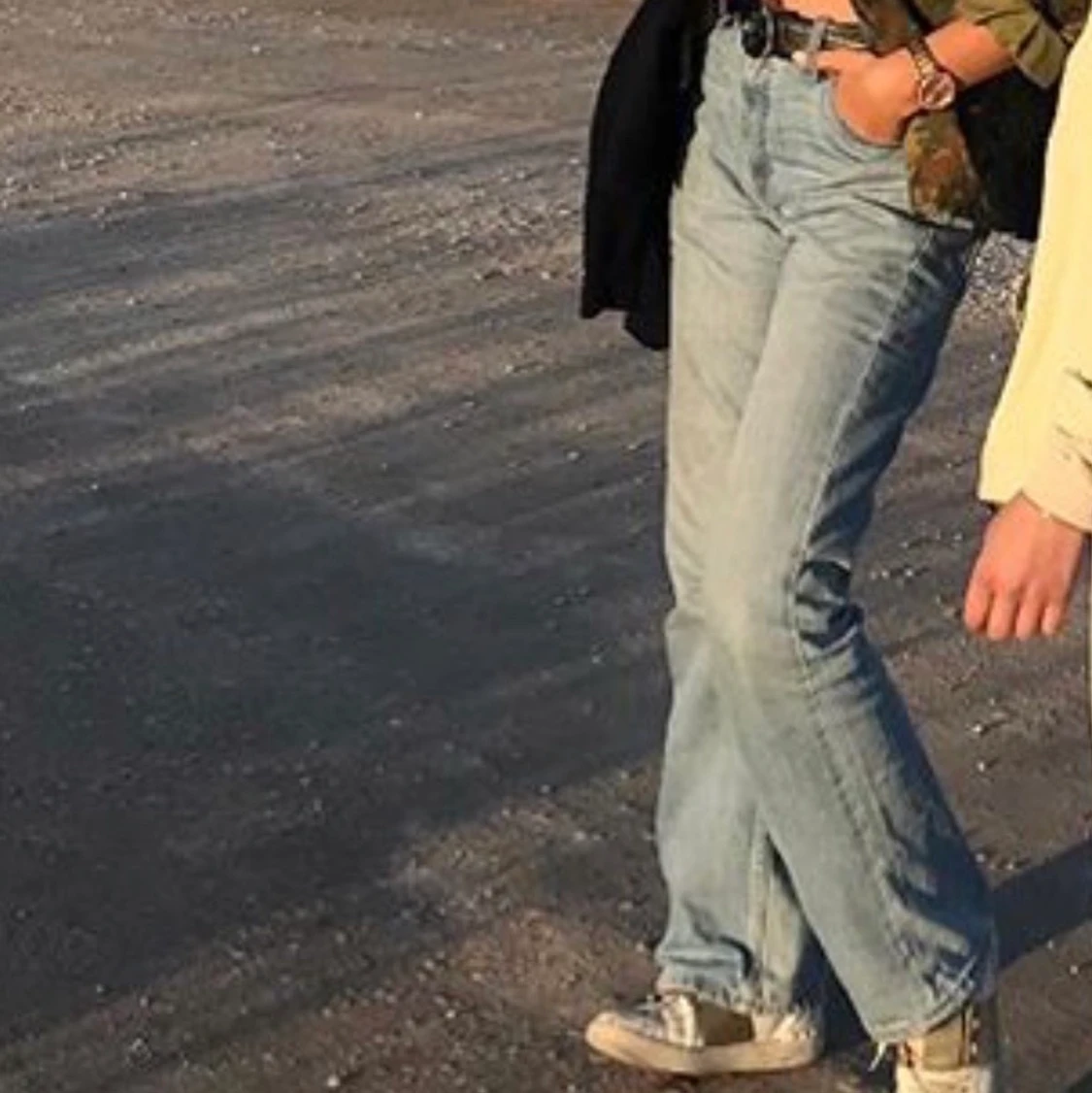 Ljusblåa Levis jeans  - 91